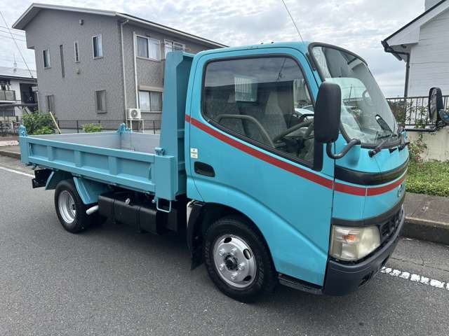 Hino Dutro 6