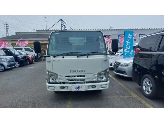 Isuzu Elf 2