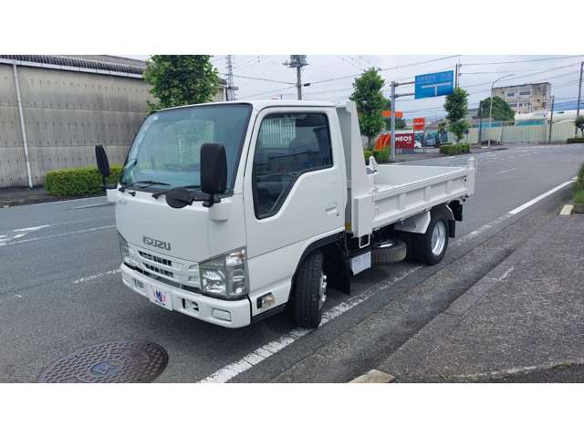 Isuzu Elf 7