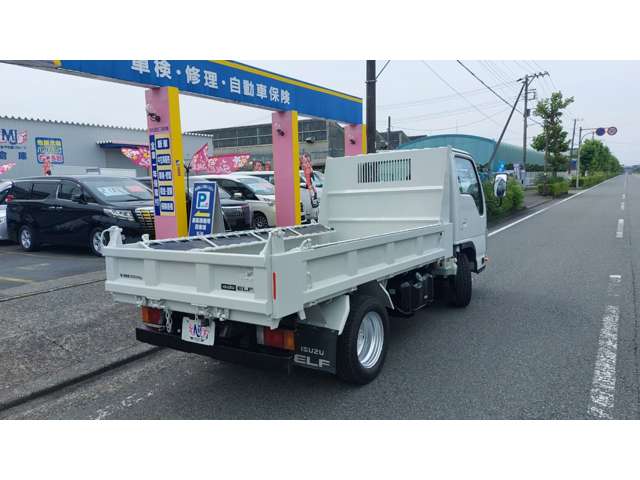 Isuzu Elf 8