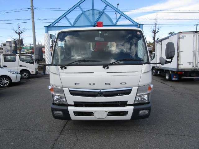 Mitsubishi Fuso Canter 2