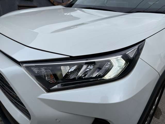 Toyota RAV4 6