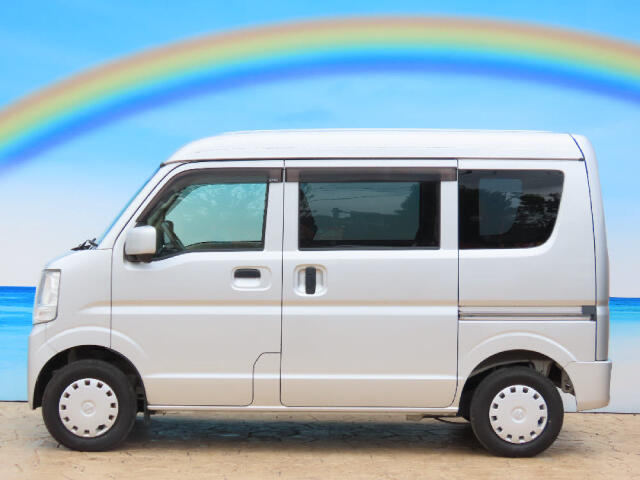 Nissan NV100 Clipper 11