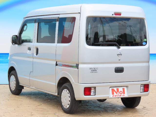 Nissan NV100 Clipper 10