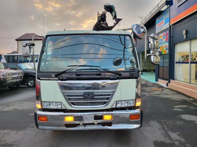 UD Trucks Condor 4