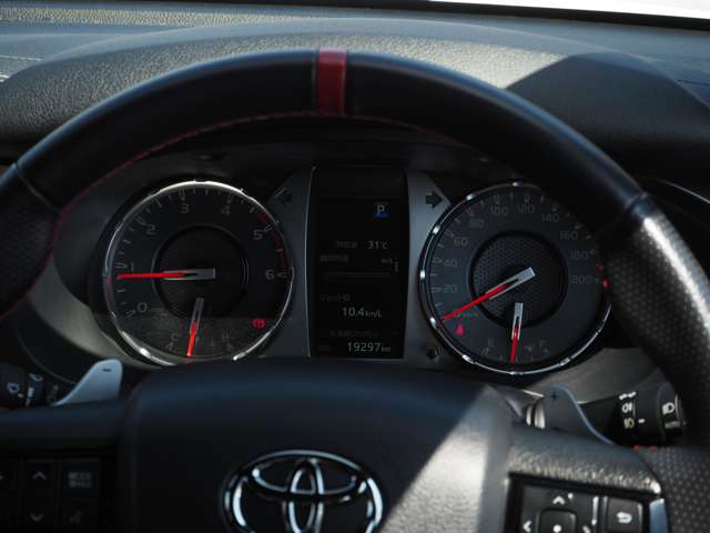 Toyota Hilux 11