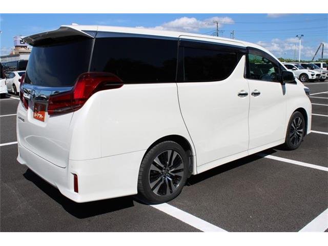 Toyota Alphard 10