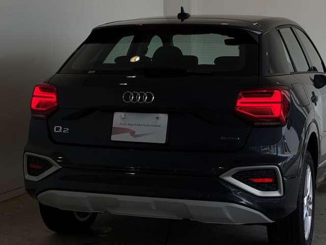 Audi Q2 12