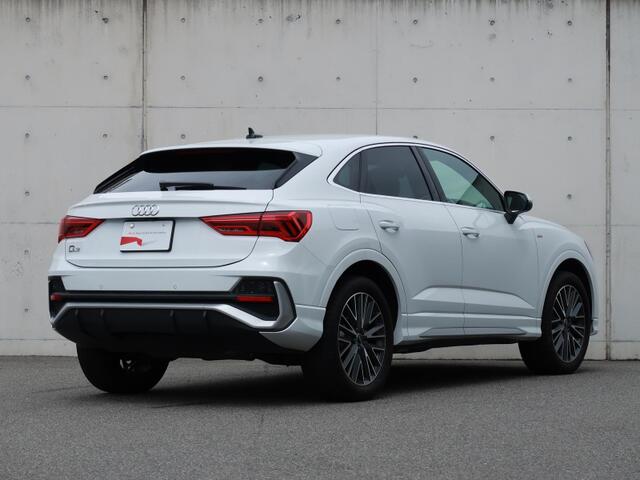 Audi Q3 Sportback 6