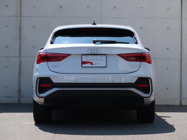 Audi Q3 Sportback 6