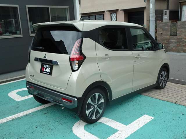 Mitsubishi eK X 12