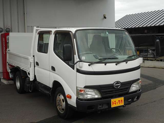 Hino Dutro 4