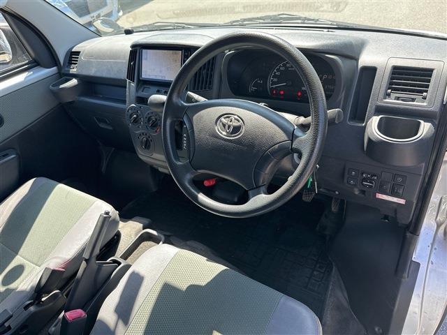Toyota Town Ace Van 11