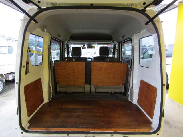 Mitsubishi Minicab Van 9
