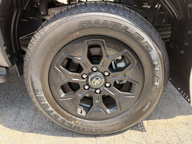 Toyota Hilux 12