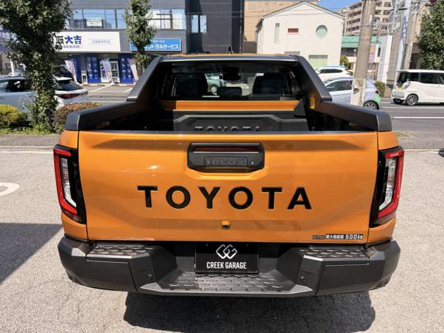 Toyota Hilux 6