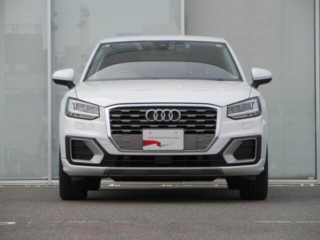 Audi Q2 3