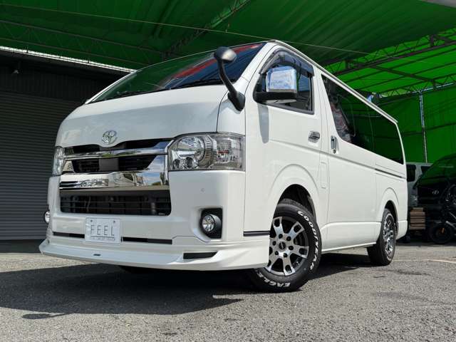 Toyota Hiace Van 11