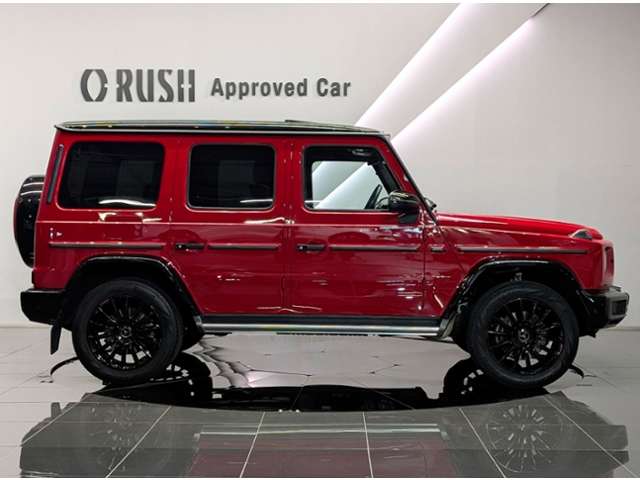 Mercedes-Benz G-Class 4
