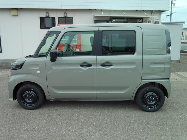 Suzuki Spacia Base 8
