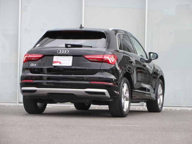 Audi Q3 5