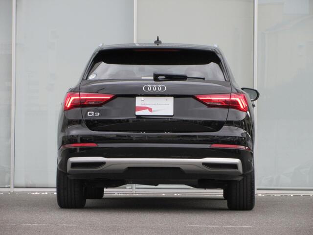 Audi Q3 6