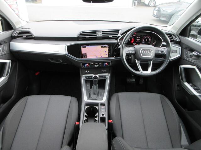 Audi Q3 7