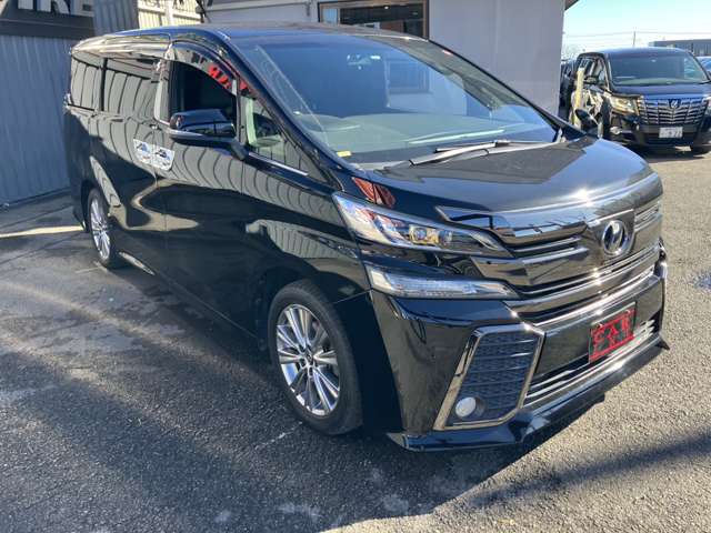 Toyota Vellfire 12