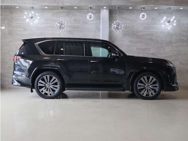 Lexus LX 9