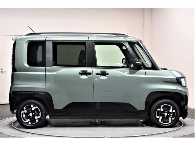 Mitsubishi Delica Mini 6