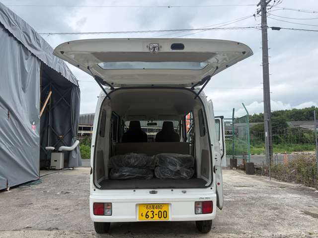 Suzuki Every 8