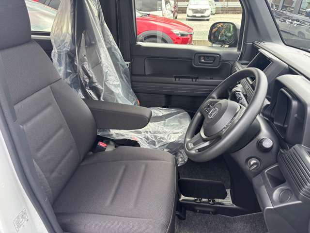 Honda N-VAN 8