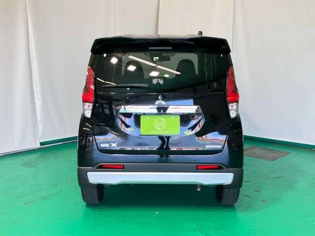 Mitsubishi eK X 11