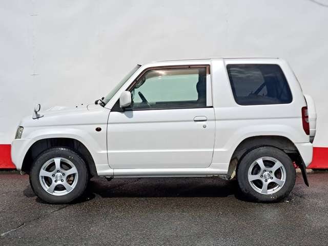 Mitsubishi Pajero Mini 11