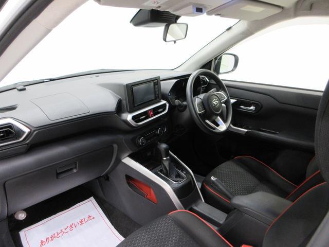 Daihatsu Rocky 12