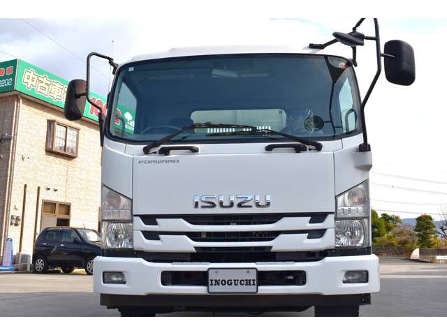 Isuzu Forward 4