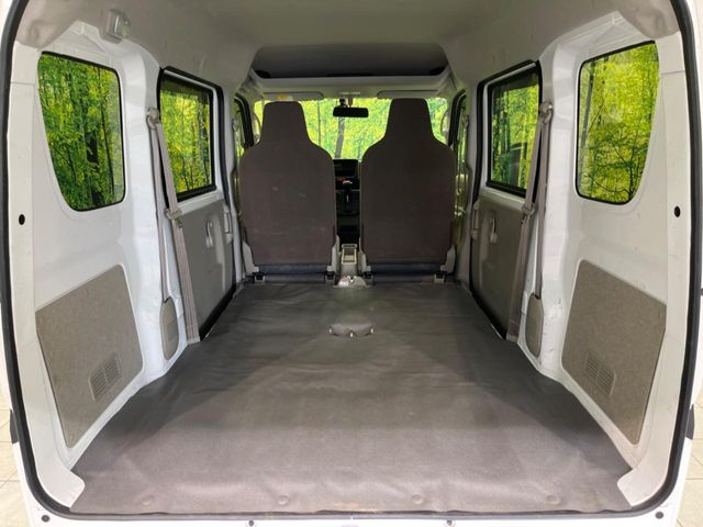 Nissan NV100 Clipper 7