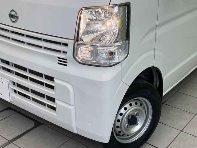 Nissan NV100 Clipper 9