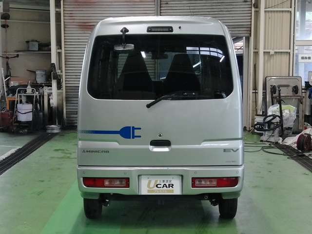 Mitsubishi Minicab EV 7