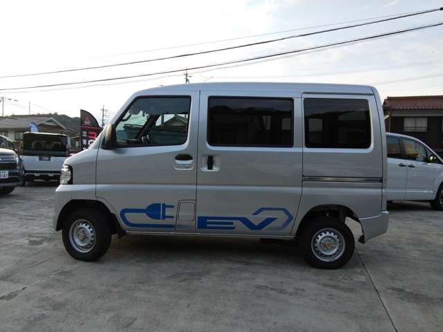 Mitsubishi Minicab EV 6