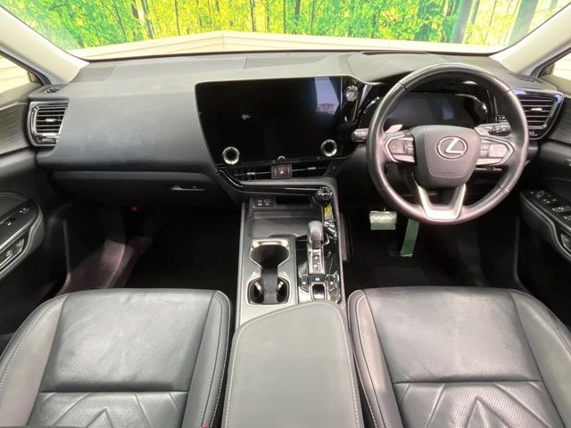 Lexus NX 2