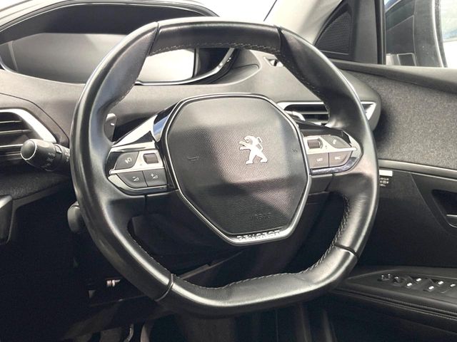 Peugeot 5008 11