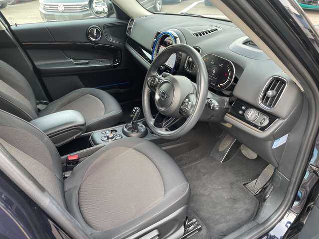 MINI Crossover 10