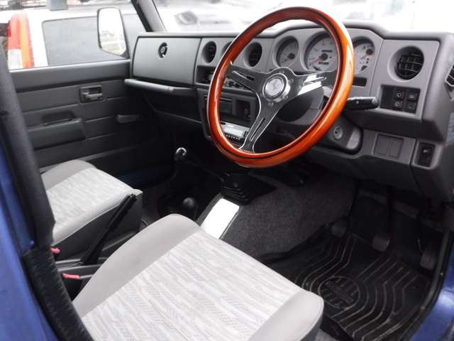 Suzuki Jimny 10