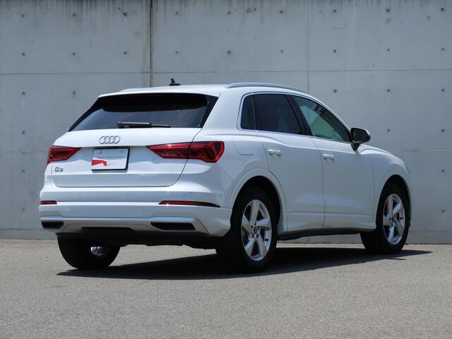Audi Q3 4
