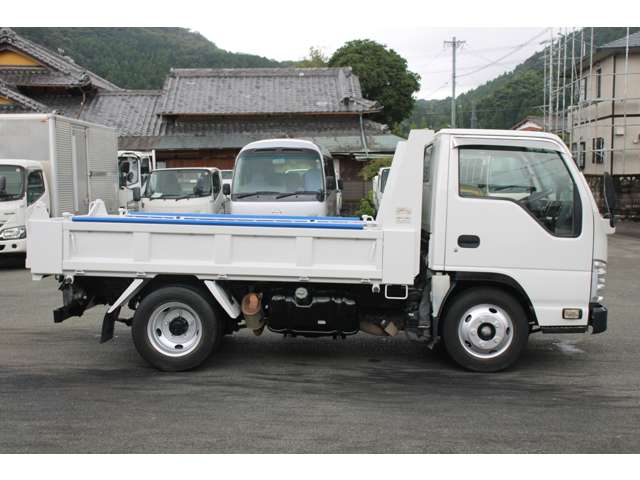 Isuzu Elf 9