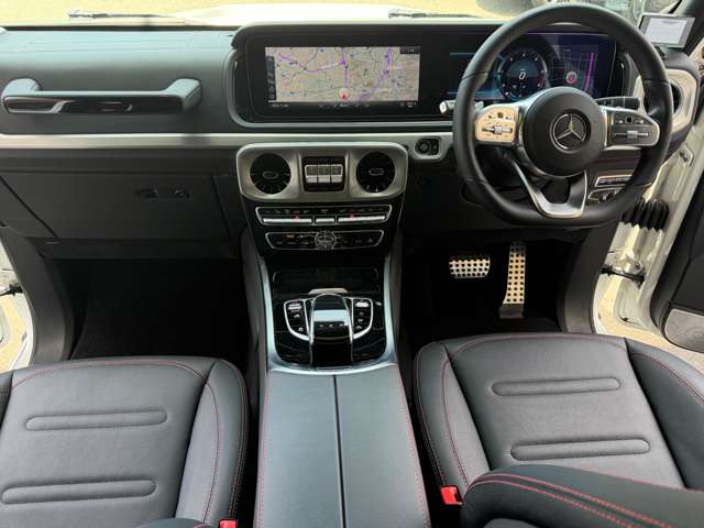 Mercedes-Benz G-Class 12
