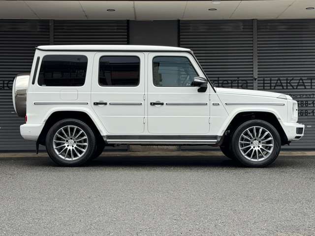 Mercedes-Benz G-Class 4