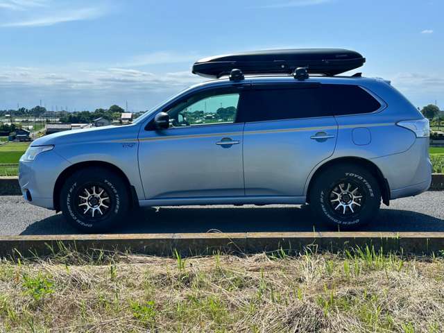 Mitsubishi Outlander PHEV 2
