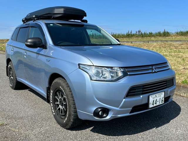 Mitsubishi Outlander PHEV 9